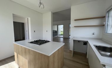 Casa en  Pilar del Este San Ramon