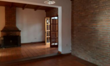 VENTA Casa  5 AMBIENTES    Centro de Lujan