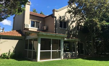 Casa en Venta con renta - La Delfina, Pilar