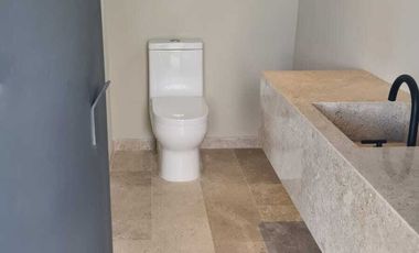 Venta de Casa en Querétaro, dentro Club Golf Campanario 4 recámaras, gran jardín