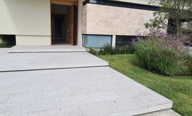 Venta de Casa en Querétaro, dentro Club Golf Campanario 4 recámaras, gran jardín