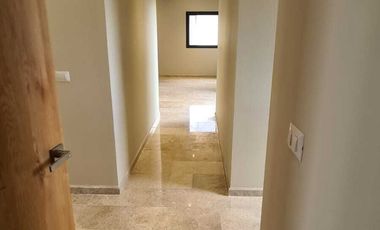 Venta de Casa en Querétaro, dentro Club Golf Campanario 4 recámaras, gran jardín