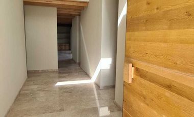 Venta de Casa en Querétaro, dentro Club Golf Campanario 4 recámaras, gran jardín