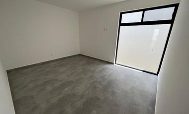 Venta de Casa en Querétaro, Lomas del Campanario IV, seguridad, alberca