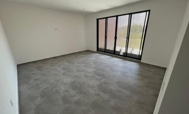 Venta de Casa en Querétaro, Lomas del Campanario IV, seguridad, alberca