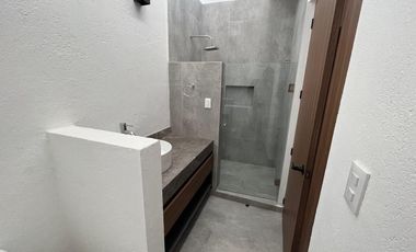 Venta de Casa en Querétaro, Lomas del Campanario IV, seguridad, alberca