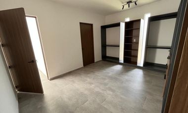 Venta de Casa en Querétaro, Lomas del Campanario IV, seguridad, alberca
