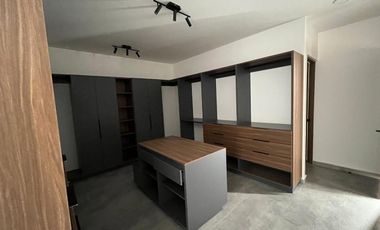 Venta de Casa en Querétaro, Lomas del Campanario IV, seguridad, alberca