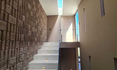Venta de casa moderna , Querétaro, Residencial La Vista, 4 recámaras, 4 baños