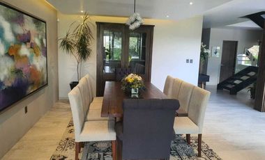 Venta de Casa en El Campanario, Golf,4 recámaras con baño, alberca y gran jardín