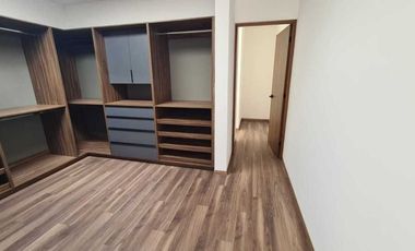 Venta de casa en Querétaro, Lomas del Campanario Norte con 4 recámaras 4 baños