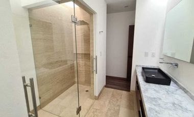 Venta de casa en Querétaro, Lomas del Campanario Norte con 4 recámaras 4 baños