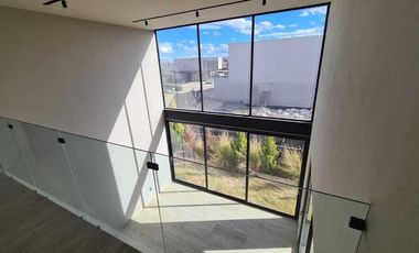 Venta de Casa en Querétaro, Lomas del Campanario Norte, precio de OPORTUNIDAD