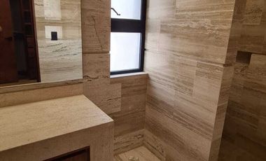 Venta de Casa en Querétaro, dentro del Club de Golf Campanario, 4 recámaras