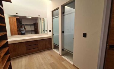 Venta de Casa en Querétaro, dentro del Club de Golf Campanario, 4 recámaras