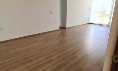 Venta de Casa en Querétaro, dentro del Club de Golf Campanario, alberca domotica