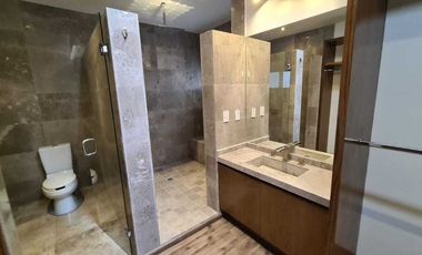 Venta de Casa en Querétaro, dentro del Club de Golf Campanario, alberca domotica