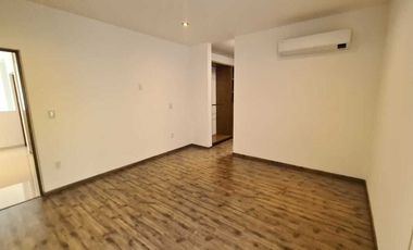 Venta de Casa en Querétaro, dentro del Club de Golf Campanario, alberca domotica