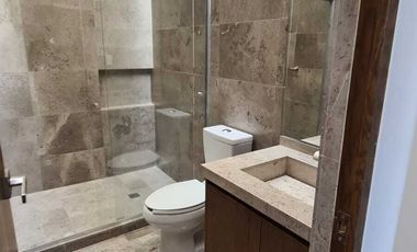 Venta de Casa en Querétaro, dentro del Club de Golf Campanario, alberca domotica