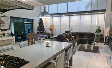 Venta de Casa en Querétaro, Corregidora, Vista Real, Club Hípico, alberca propia