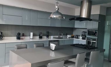 Venta de Casa en Querétaro, Corregidora, Vista Real, Club Hípico, alberca propia