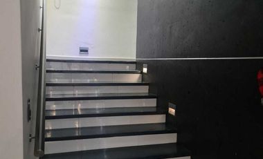 Venta de Casa en Querétaro, Corregidora, Vista Real, Club Hípico, alberca propia