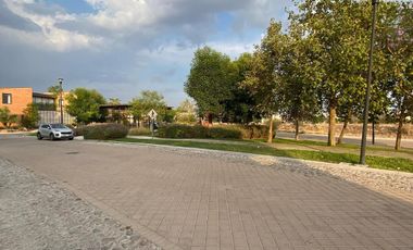 Venta de Casa en Querétaro, dentro del Club de Golf Campanario, 5 recámaras