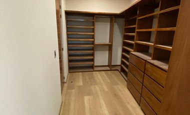 Venta de Casa en Querétaro, dentro del Club de Golf Campanario, 5 recámaras