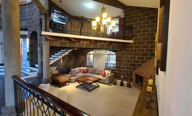Casa en venta de una planta con 4 recámaras y enorme jardín en Vista Real, Corregidora, Querétaro
