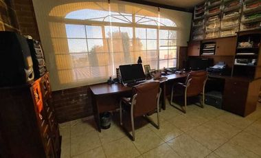 Casa en venta de una planta con 4 recámaras y enorme jardín en Vista Real, Corregidora, Querétaro