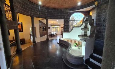 Casa en venta de una planta con 4 recámaras y enorme jardín en Vista Real, Corregidora, Querétaro
