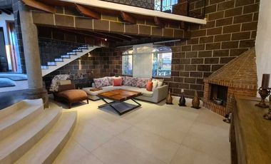 Casa en venta de una planta con 4 recámaras y enorme jardín en Vista Real, Corregidora, Querétaro