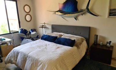 Venta de Casa en Querétaro, Villas del Mesón,  4 recámaras, 450 m2 de jardín.