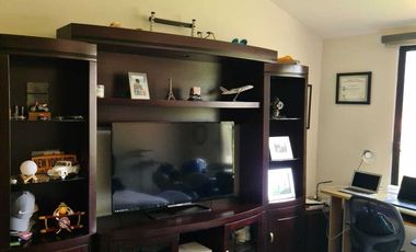 Venta de Casa en Querétaro, Villas del Mesón,  4 recámaras, 450 m2 de jardín.