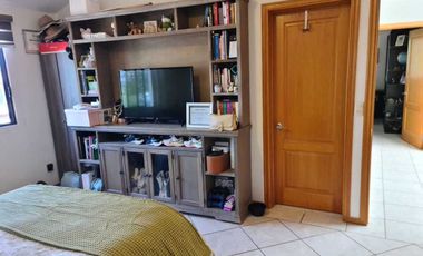 Venta de Casa en Querétaro, Villas del Mesón,  4 recámaras, 450 m2 de jardín.
