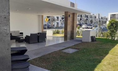 Estrena Departamento en Planta Baja con Jardín