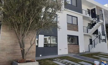 Estrena Departamento en Planta Baja con Jardín