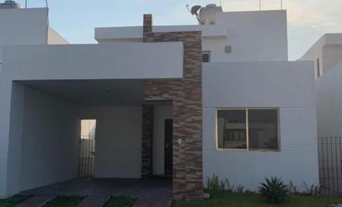 Casa en Arboledas 2