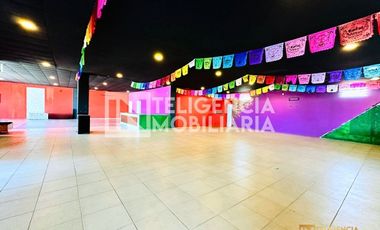 LOCAL COMERCIAL EN RENTA -  PRIMER PISO UBICADO EN TEXCOCO