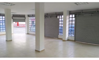 Se Vende Edificio Comercial Casco Urbano Tebaida