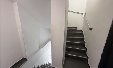 Se Vende Edificio Comercial Casco Urbano Tebaida