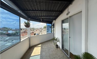 Se Vende Edificio Comercial Casco Urbano Tebaida