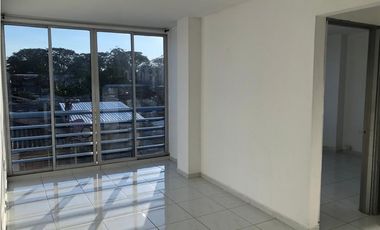 Se Vende Edificio Comercial Casco Urbano Tebaida