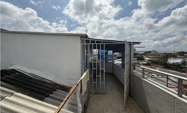 Se Vende Edificio Comercial Casco Urbano Tebaida