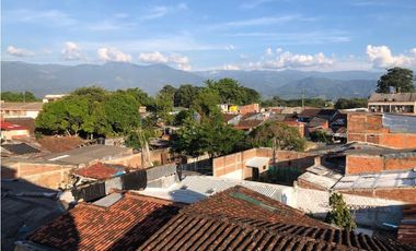 Se Vende Edificio Comercial Casco Urbano Tebaida