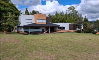 VENTA DE CASA CAMPESTRE EN GUARNE