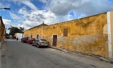 Casona colonial para remodelar en venta en Izamal