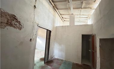 Casona colonial para remodelar en venta en Izamal