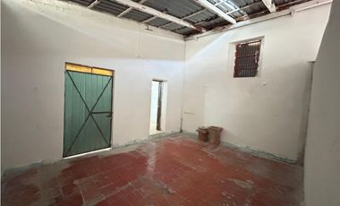 Casona colonial para remodelar en venta en Izamal