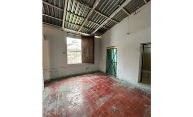 Casona colonial para remodelar en venta en Izamal